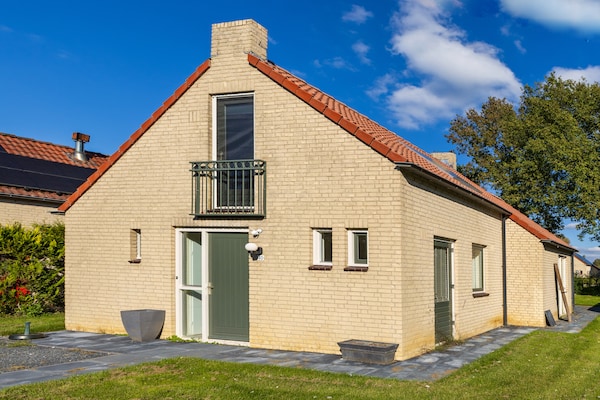 Vrijstaande 6-persoonsbosbungalow met tuin in rustig park, Ewijk - thumbnail 5