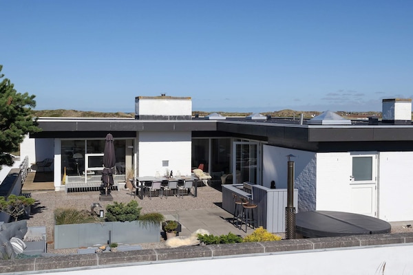 Op 750 m van het strand: ruim vakantiehuis in Pandrup voor 8 personen - thumbnail 2