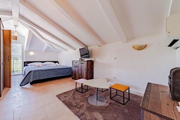 Natur Olive House Ston: Ruim vakantiehuis met zwembad voor 6 personen - thumbnail 3