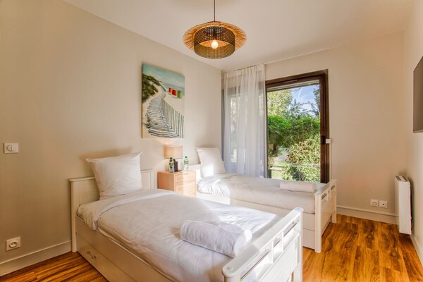 Licht appartement met 300 m² privétuin, vlakbij strand en centrum Deauville - thumbnail 3