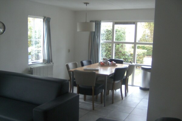Mythilus: sfeervol vakantieappartement met tuin in Brouwershaven - thumbnail 2