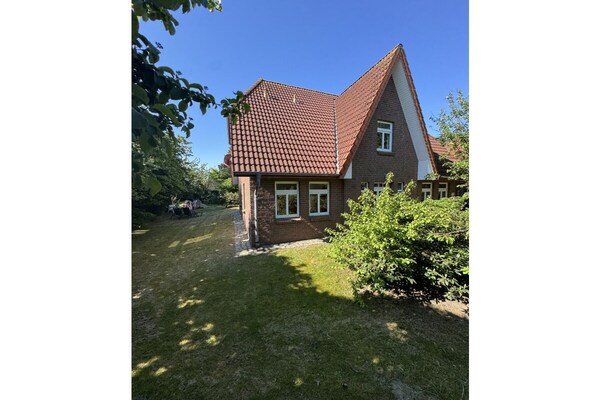 Fries vakantiehuis op 300 meter van de Noordzeedijk voor 9 personen - thumbnail 2