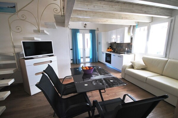 Modern appartement met zwembad, 1 km van centrum Sarzana - thumbnail 4