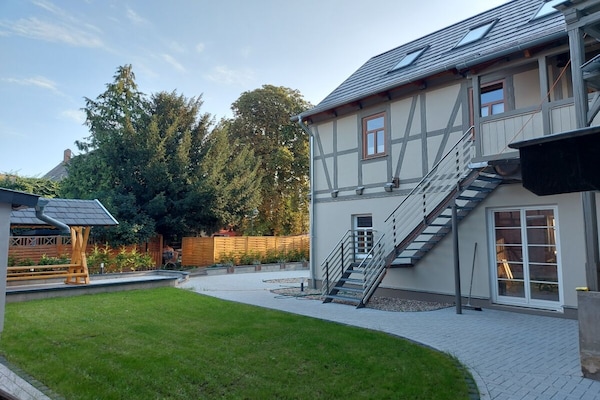 Vakantieappartement Ida in Gernrode: 90m², centraal, uitzicht op kapittelkerk - thumbnail 1
