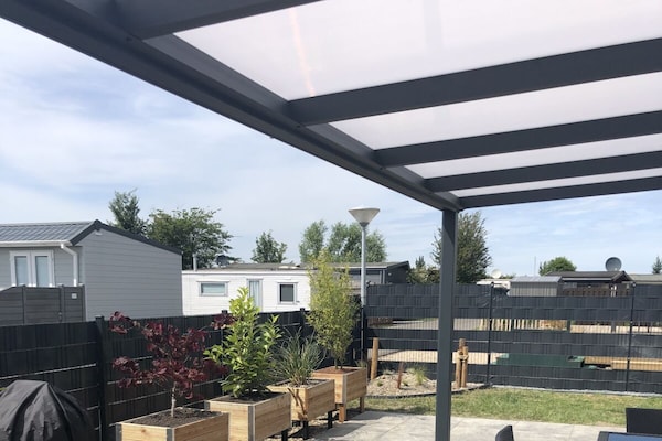 Gezellig chalet op Camping Olmenveld, dicht bij strand en Walcherse dorpen - thumbnail 2