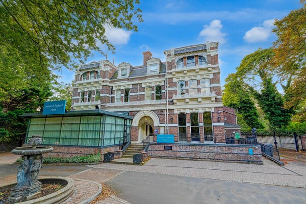 Executive Double Room in Liverpool nabij Sefton Park - thumbnail 1