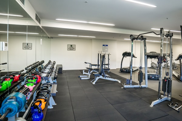 Luxe appartement met panoramisch uitzicht op Mount Ainslie en de stad - thumbnail 5