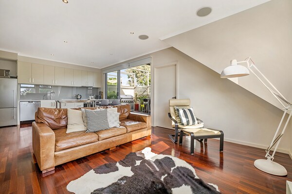 Licht appartement in Northcote met barbecue-terras - thumbnail 3