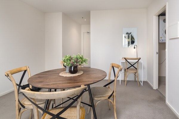 Modern appartement in Canberra met zwembad en parkeergelegenheid - thumbnail 6