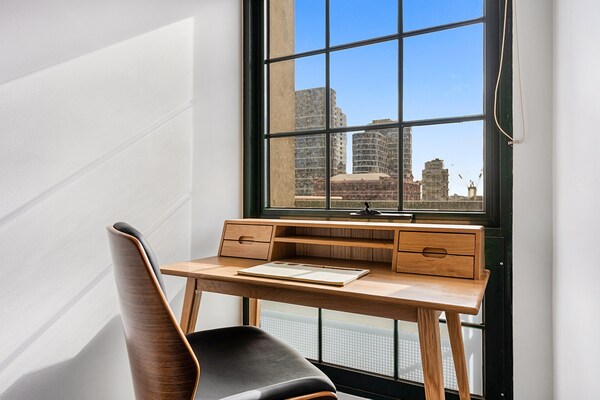 Ruim appartement in Melbourne met balkon en gratis tram naar CBD - thumbnail 5