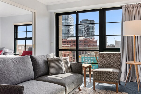 Ruim appartement in Melbourne met balkon en gratis tram naar CBD - thumbnail 6