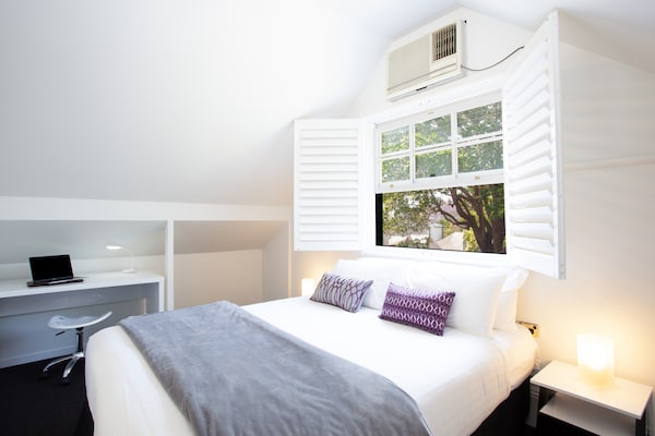 Luxe Studio-appartement in Woolwich nabij het water - thumbnail 4