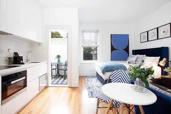 Licht studio-appartement in historische villa in Lewisham - thumbnail 1