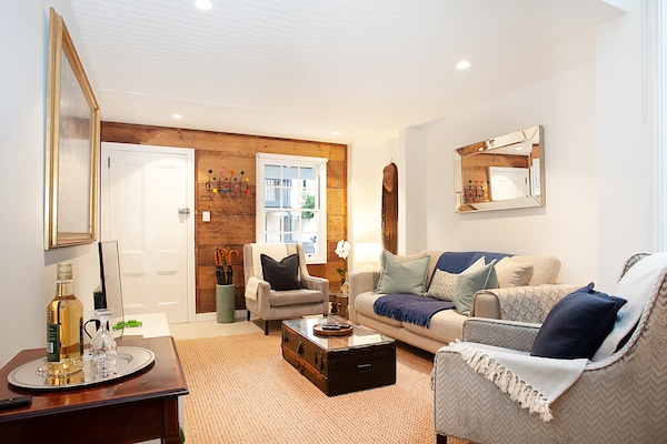 Ruim appartement met 3 slaapkamers en binnentuin in Balmain - thumbnail 1