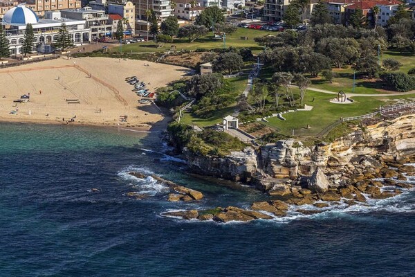 Modern appartement nabij Coogee Beach met privéterras en BBQ - thumbnail 5