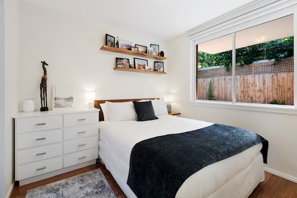 Knus appartement in St Kilda met eigen binnenplaats - thumbnail 1
