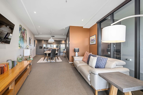 Modern appartement met uitzicht op Mount Ainslie in Canberra - thumbnail 2