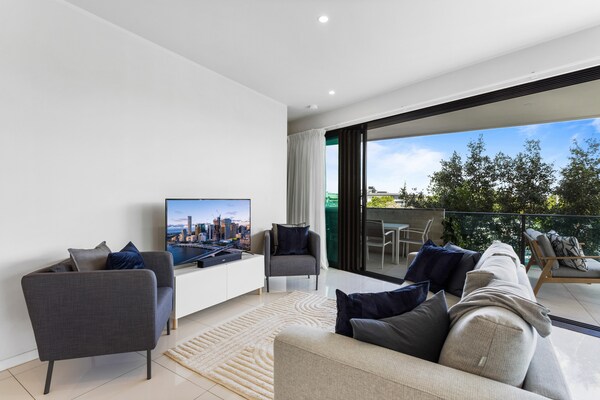 Ruim en modern appartement met 3 slaapkamers in Bulimba - thumbnail 5