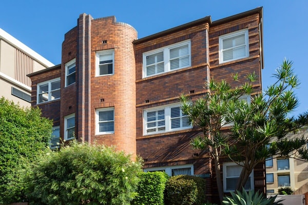 Luxe gerenoveerd appartement op loopafstand van Coogee Beach - thumbnail 1