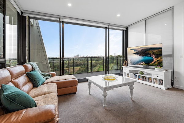 Stijlvol appartement met uitzicht op wetlands en golfbaan in Maribyrnong - thumbnail 2