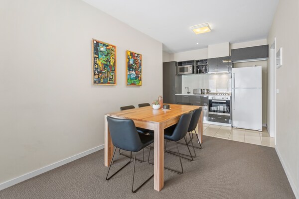 Modern appartement in South Melbourne met beveiligde parkeerplaats - thumbnail 6