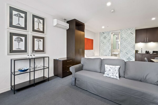 Modern en licht studio-appartement in het centrum van Melbourne - thumbnail 4