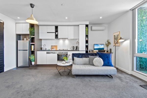 Chique appartement met balkon in het hart van South Yarra - thumbnail 2
