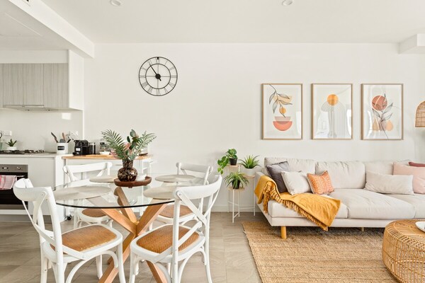 Licht appartement met 2 slaapkamers vlakbij het strand van Dee Why - thumbnail 3