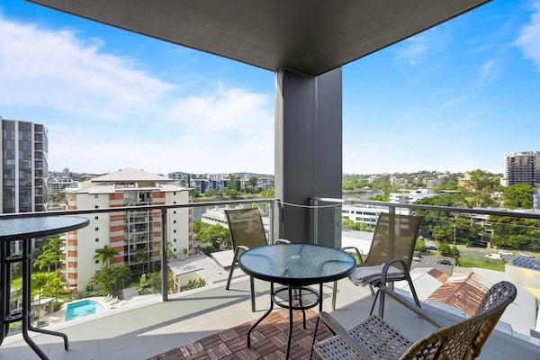 Licht appartement met rivierzicht, zwembad en fitness in Toowong - thumbnail 2