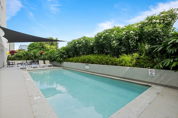 Licht appartement met rivierzicht, zwembad en fitness in Toowong - thumbnail 4