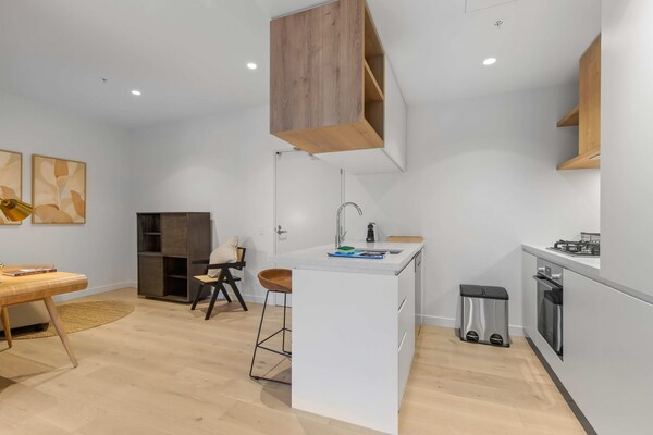Modern resort-appartement met gym en study in hartje South Melbourne - thumbnail 6