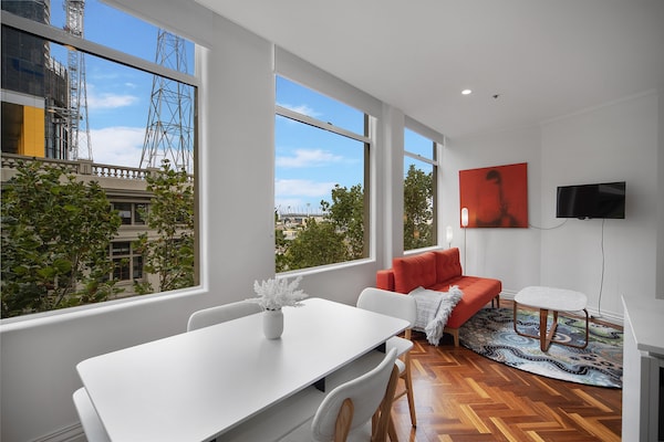 Chic appartement met 1 slaapkamer in het hart van Melbourne - thumbnail 1