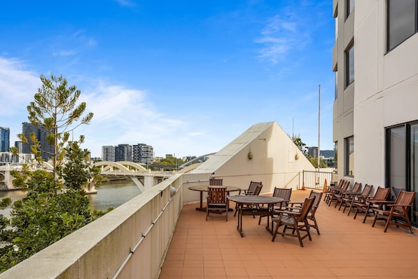 Chic appartement aan de Brisbane River met fenomenaal uitzicht - thumbnail 5
