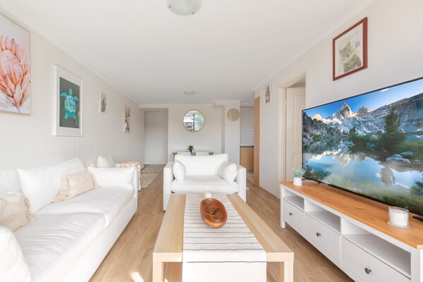Ruim appartement met 3 slaapkamers en balkon in Kingsford - thumbnail 2