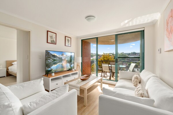 Ruim appartement met 3 slaapkamers en balkon in Kingsford - thumbnail 3