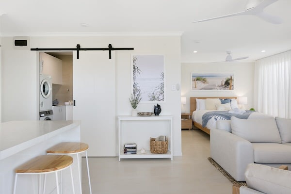 Modern beachfront studio-appartement in Coolangatta - thumbnail 6