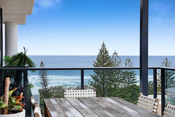 Luxe appartement in Burleigh Heads met oceaanzicht - thumbnail 1