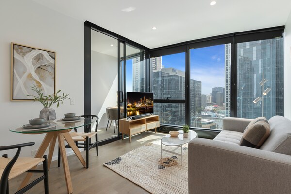 Modern appartement in Southbank met uitzicht op de skyline - thumbnail 1