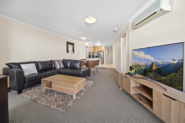 Modern appartement in Braddon met zwembad, gym en parkeren - thumbnail 5