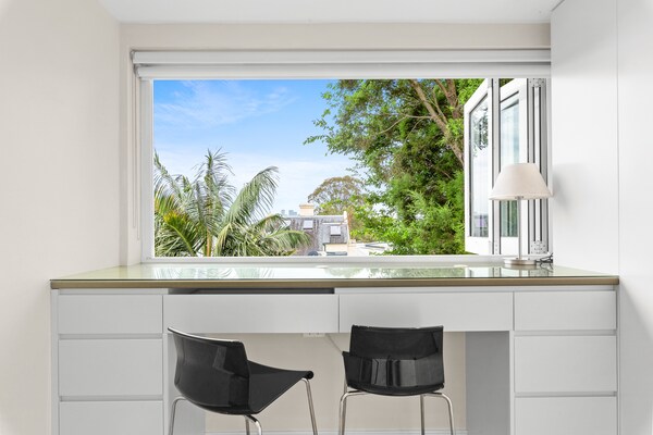 Stijlvol appartement met privébinnenplaats in Balmain - thumbnail 4