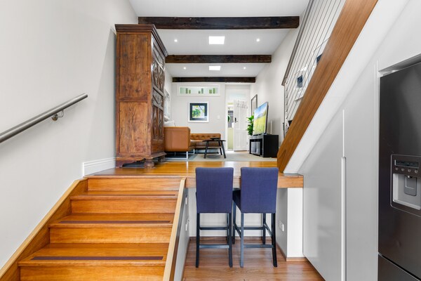 Stijlvol appartement met privébinnenplaats in Balmain - thumbnail 3