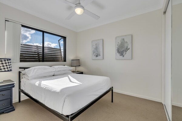 Licht appartement in Kedron met eigen balkon en serene uitzichten - thumbnail 2