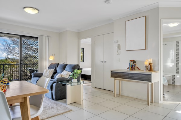 Licht appartement in Kedron met eigen balkon en serene uitzichten - thumbnail 6