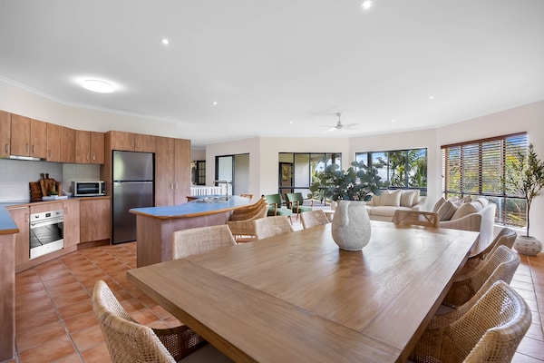 Ruim appartement in Coolum Beach met uitzicht op de kustlijn - thumbnail 5
