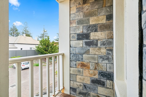 Luxe appartement in Glenelg South op 150m van het strand - thumbnail 3