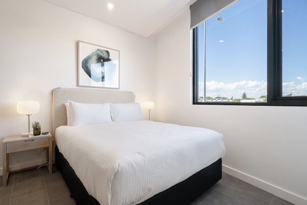Lichte studio in North Fremantle met dakterras en airco - thumbnail 2