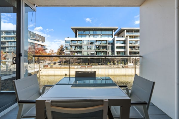 Licht en ruim appartement aan het Kingston Lake met zwembad - thumbnail 4
