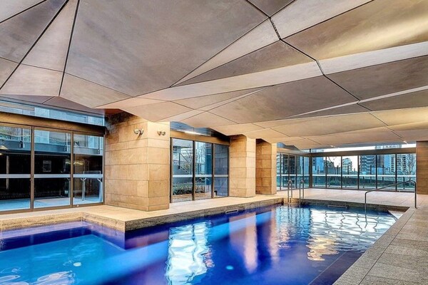 Modern appartement in Melbourne CBD met zwembad en sauna - thumbnail 5
