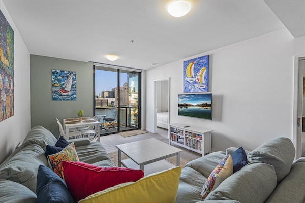 Docklands Appartement met Stadsuitzicht & Balkon - thumbnail 2