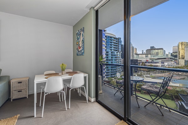 Docklands Appartement met Stadsuitzicht & Balkon - thumbnail 5